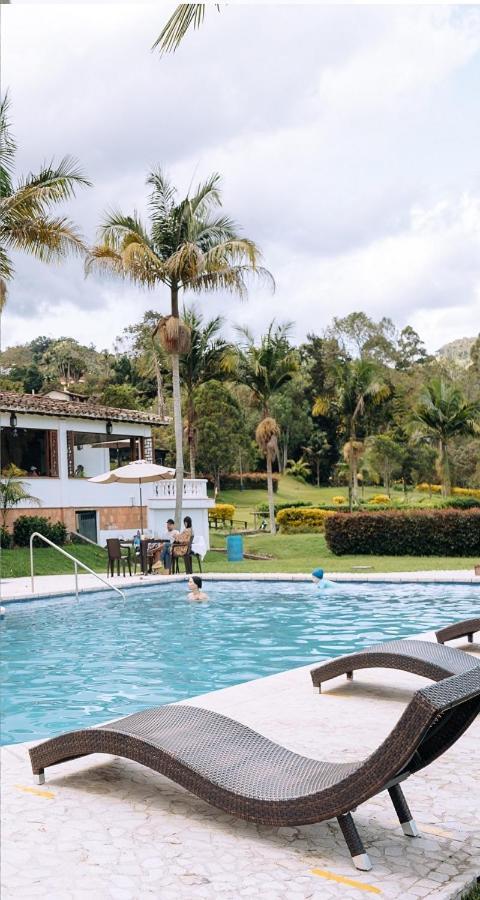 Club Campestre Hacienda Fizebad Hotel เอล เรติโร ภายนอก รูปภาพ
