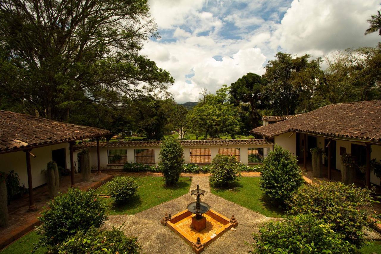 Club Campestre Hacienda Fizebad Hotel เอล เรติโร ภายนอก รูปภาพ